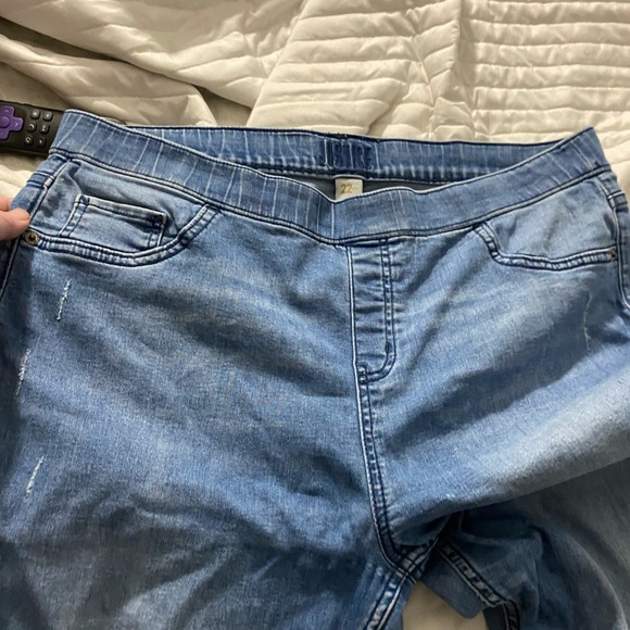 2pair justice plus 24 , I say fit like a 16 - Picture 2 of 8